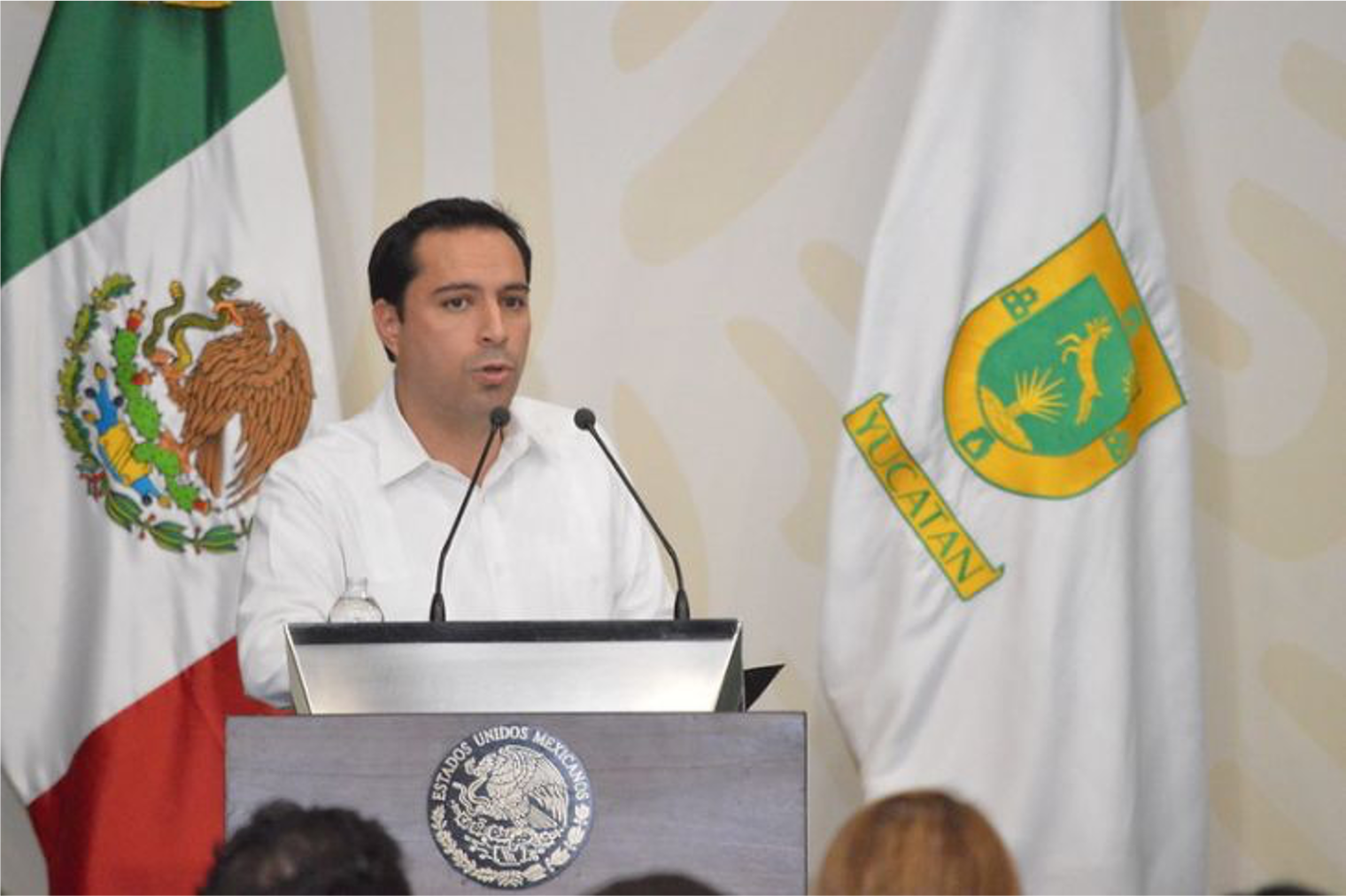 Mauricio Vila pide licencia como gobernador de Yucatán para aspirar al Senado
